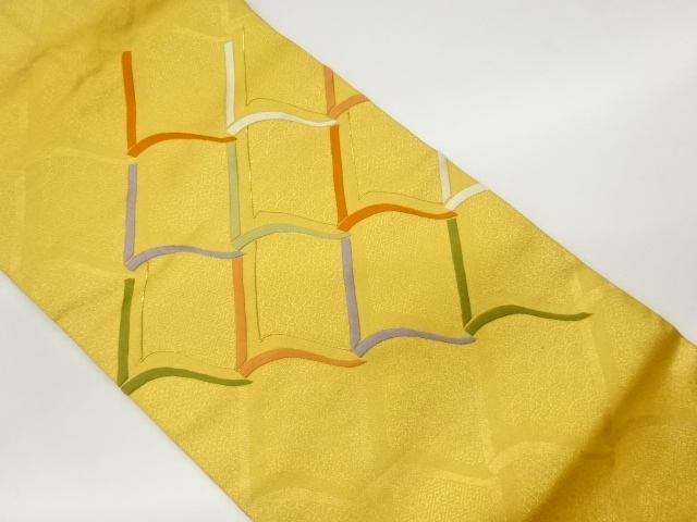 リサイクル　金駒刺繍瓦模様名古屋帯